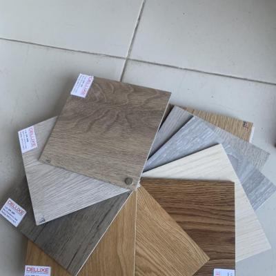 SÀN VINYL GIẢ GỖ HÈM KHÓA AMSTRONG