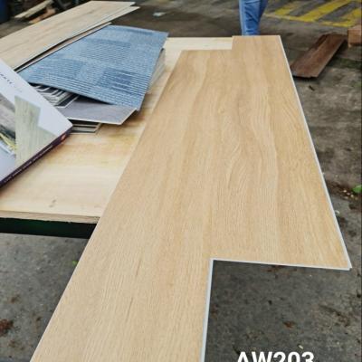 SÀN NHỰA GIẢ GỖ SÀN HÈM KHÓA DÀY 4MM CÔNG NGHỆ CHÂU ÂU