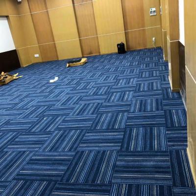 HOÀN THIỆN THI CÔNG LẮP THẢM CARPET TILE CHO NGÂN HÀNG ACB